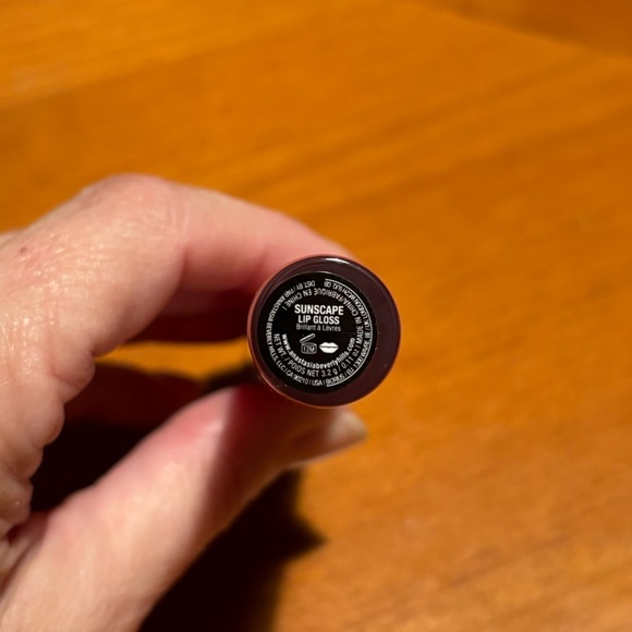 Anastasia Beverly Hills Lip Gloss Sunscape - Picture 10 of 16